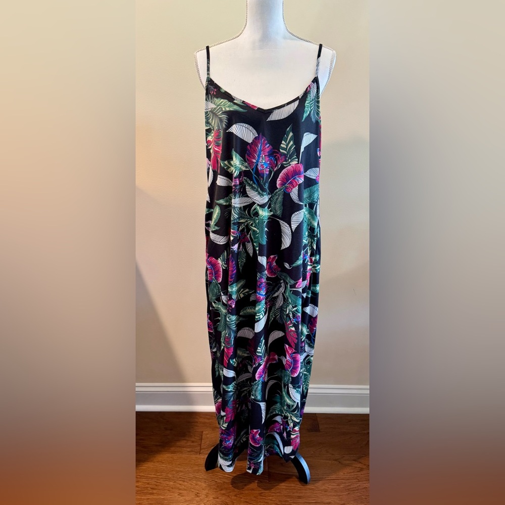 Tropical Floral Maxi Dress - Black and Pink